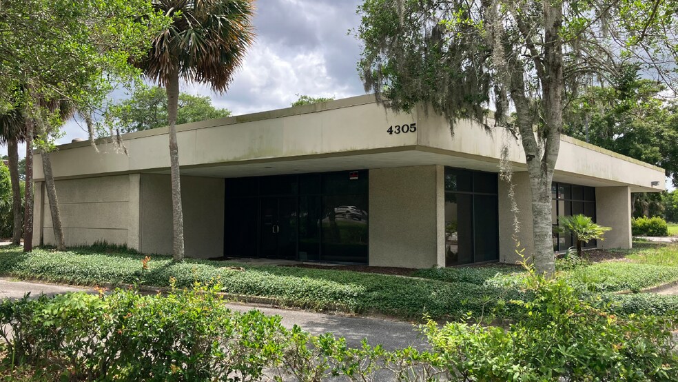 Primary Photo Of 4305 US Highway 1 S, Saint Augustine Bank For Lease