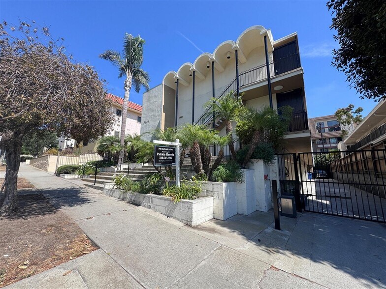 More Photos Of 8346 Manitoba St, Playa Del Rey Apartments For Sale