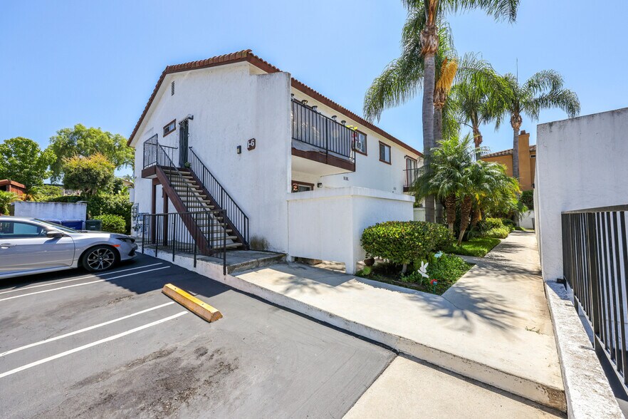 More Photos Of 380 Plymouth Dr, Vista Apartments For Sale