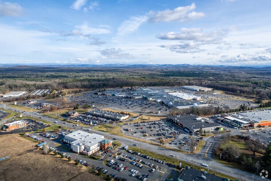 More Photos Of 3065 Route 50, Saratoga Springs General Retail For Lease