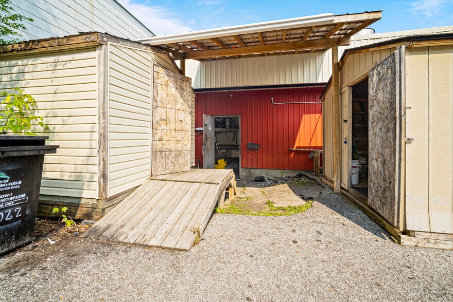 More Photos Of 58 Bridge St, Carleton Place Restaurant For Sale