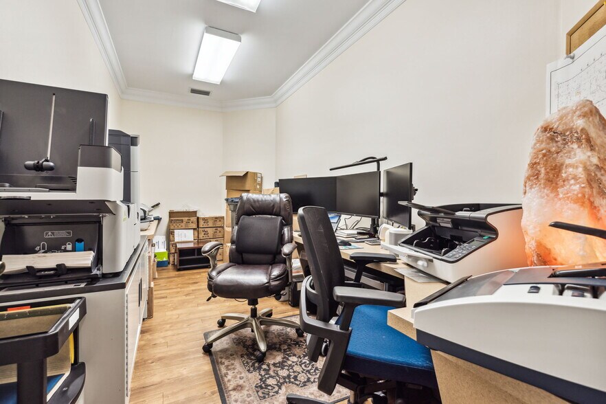 More Photos Of 18936 Dale Mabry Hwy N, Lutz Medical For Lease