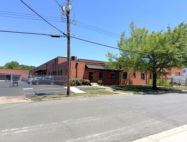 Primary Photo Of 5150 Lawrence Pl, Hyattsville Warehouse For Lease