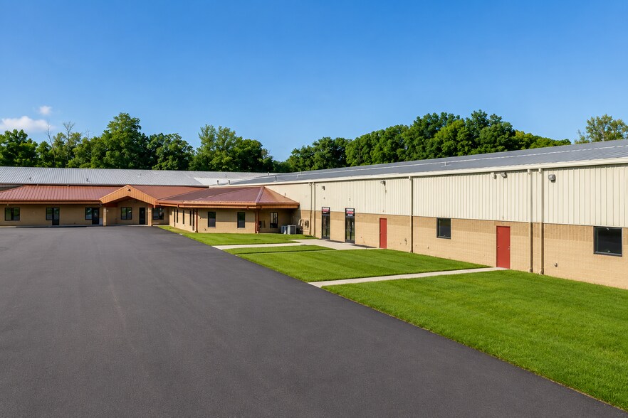 More Photos Of 10505 Plaza Dr, Whitmore Lake Manufacturing For Lease