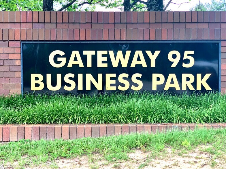 More Photos Of 8500 Cinder Bed Rd, Lorton Flex For Lease