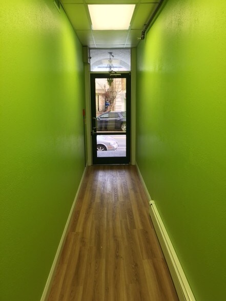 More Photos Of 73-75 Ferry St, Newark Storefront Retail Office For Sale