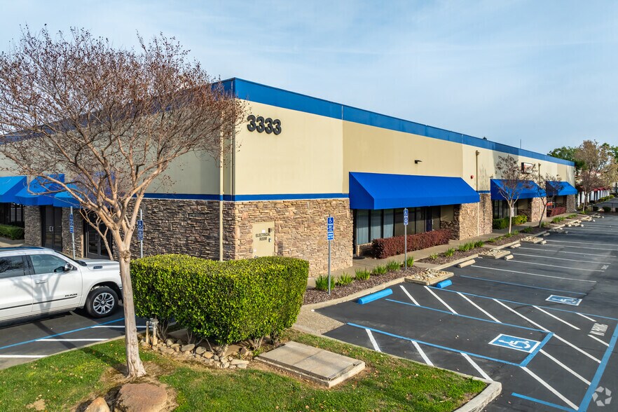 More Photos Of 3333 Sunrise Blvd, Rancho Cordova Warehouse For Lease