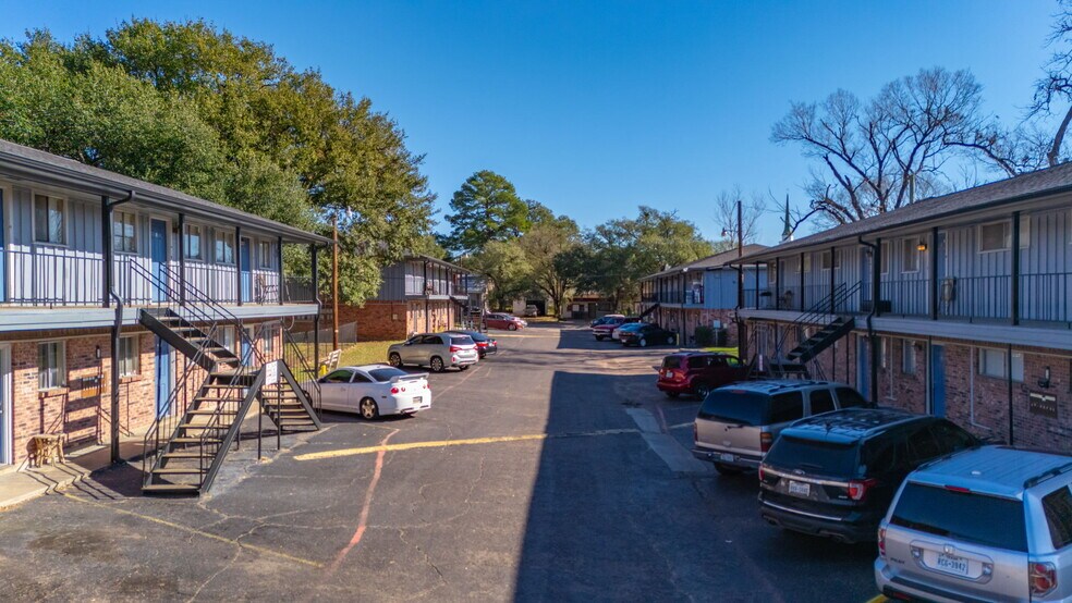 More Photos Of , Lufkin Multifamily For Sale