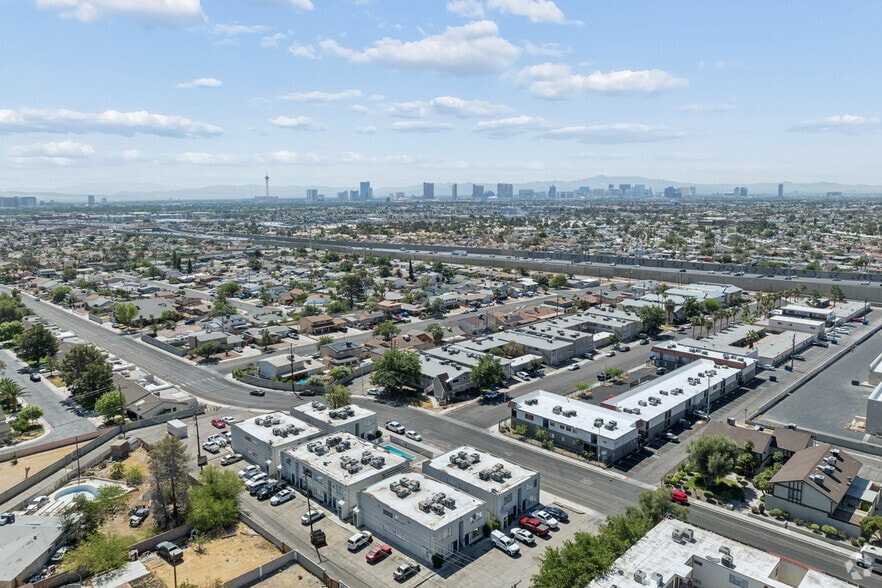 More Photos Of 5800 Bromley Ave, Las Vegas Apartments For Sale