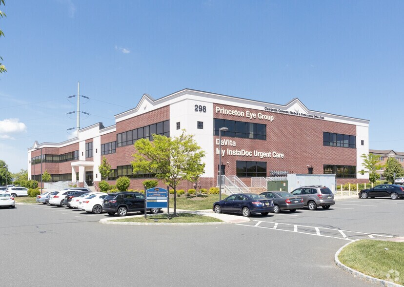 More Photos Of 298 Applegarth Rd, Monroe Township Medical For Lease