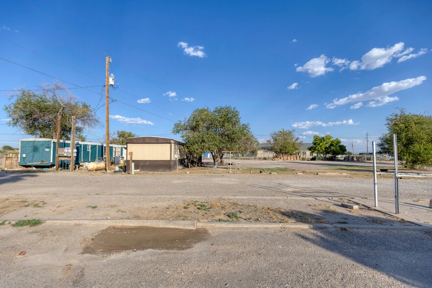 More Photos Of 611 W Main St, Fabens Apartments For Sale
