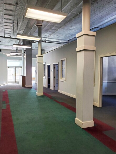 More Photos Of 31 W Superior St, Duluth Office For Lease