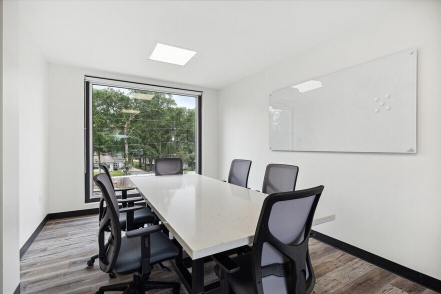 More Photos Of 25814 Budde Rd, Spring Loft Creative Space For Sale