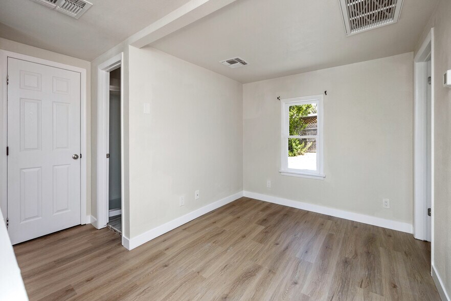 More Photos Of 409 S Montezuma St, Prescott Hotel For Sale