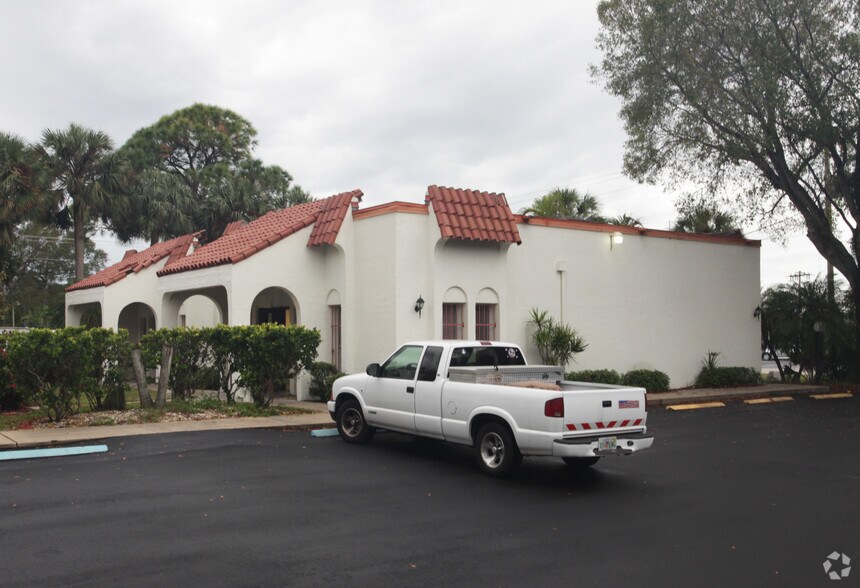 More Photos Of , North Fort Myers Office For Sale