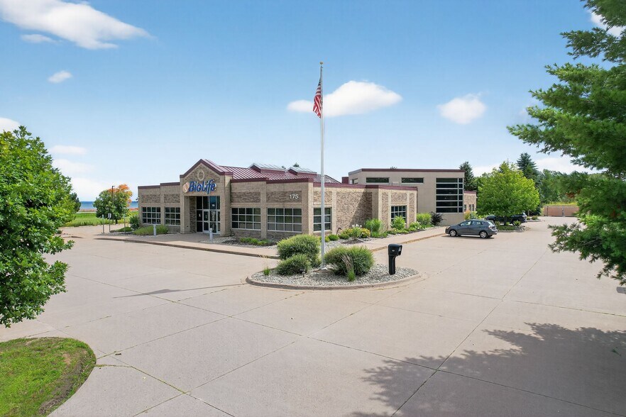 More Photos Of 175 Hawley St, Marquette Medical For Lease