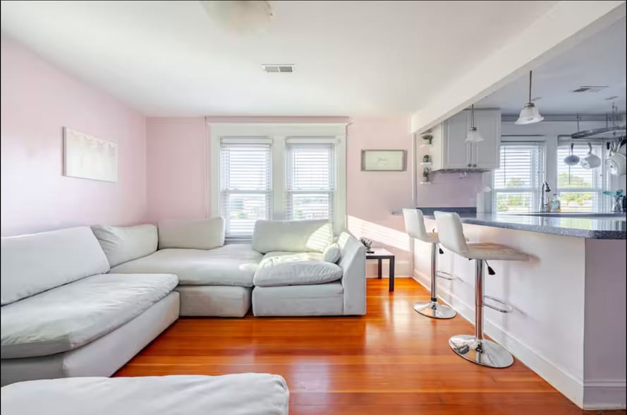 More Photos Of 1019 Berryville Ave, Winchester Storefront Retail Residential For Sale