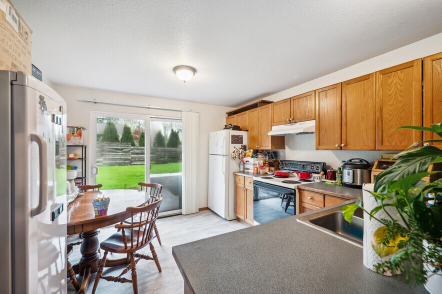 More Photos Of 1213 Cora St SE, Lacey Apartments For Sale