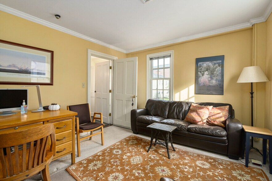 More Photos Of 404 The Hill Ct, Portsmouth Medical For Lease