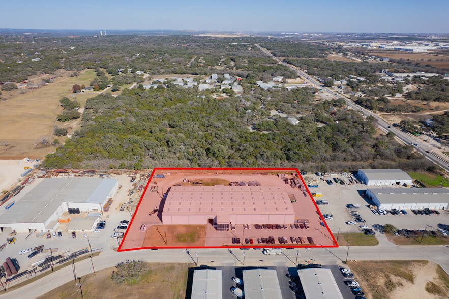 More Photos Of 18740 Goll St, San Antonio Warehouse For Lease