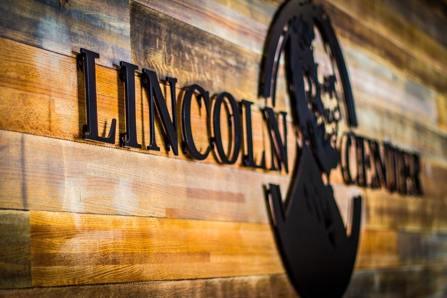 More Photos Of 2727 N Cascade Ave, Colorado Springs General Retail For Lease