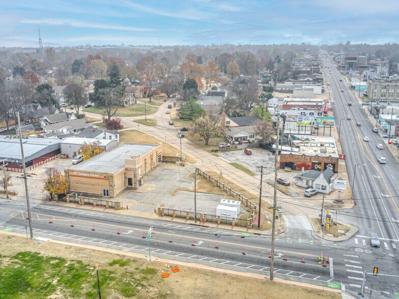 More Photos Of 3314 E 11th St, Tulsa Freestanding For Sale