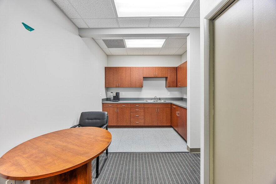 More Photos Of 5500 Murrell Rd, Melbourne Office For Lease
