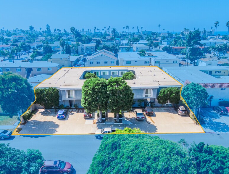 More Photos Of 4935 Niagara Ave, San Diego Apartments For Sale