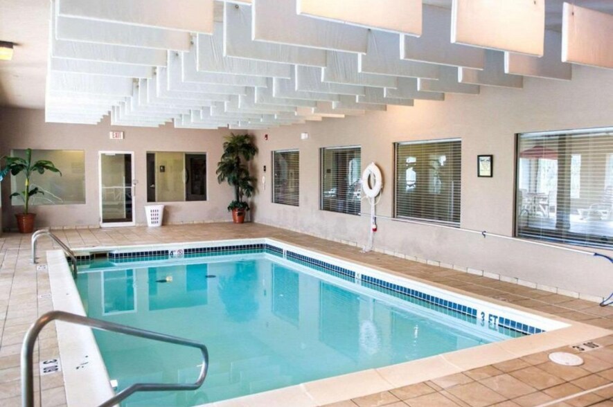 More Photos Of 140 Venita Dr, O'Fallon Hotel For Sale