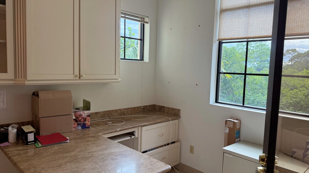 More Photos Of 1015 W Indiantown Rd, Jupiter Medical For Lease
