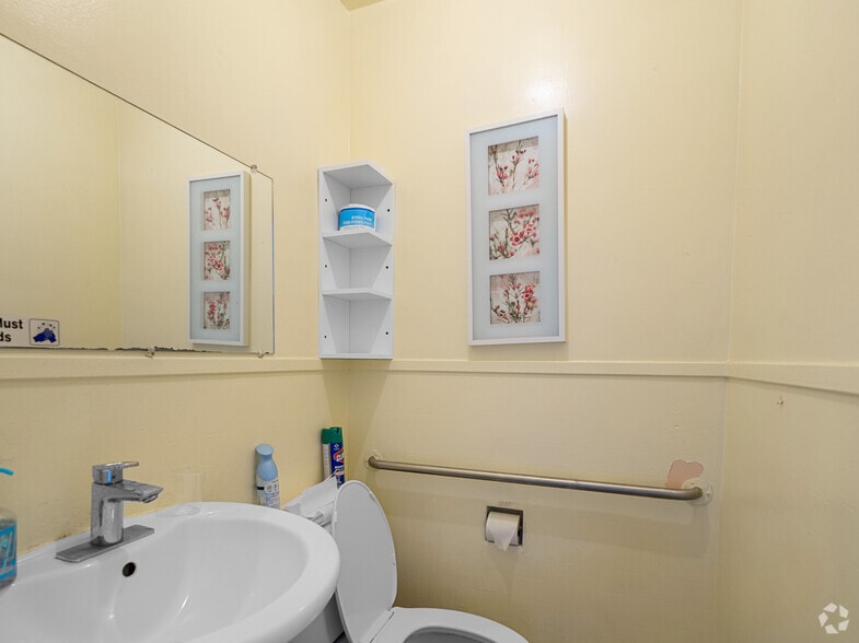 More Photos Of 652-670 E Santa Clara St, San Jose Medical For Sale