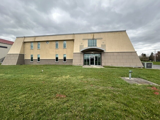 Primary Photo Of 10501 Success Ln, Dayton Office For Sale