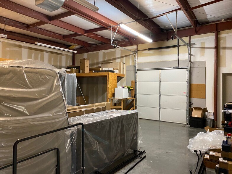 More Photos Of 255 Financial Dr, Hollister General Retail For Lease