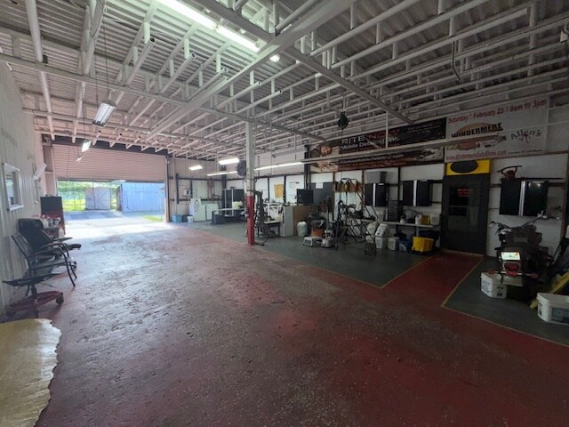 More Photos Of 644 Maguire Rd, Ocoee Freestanding For Lease