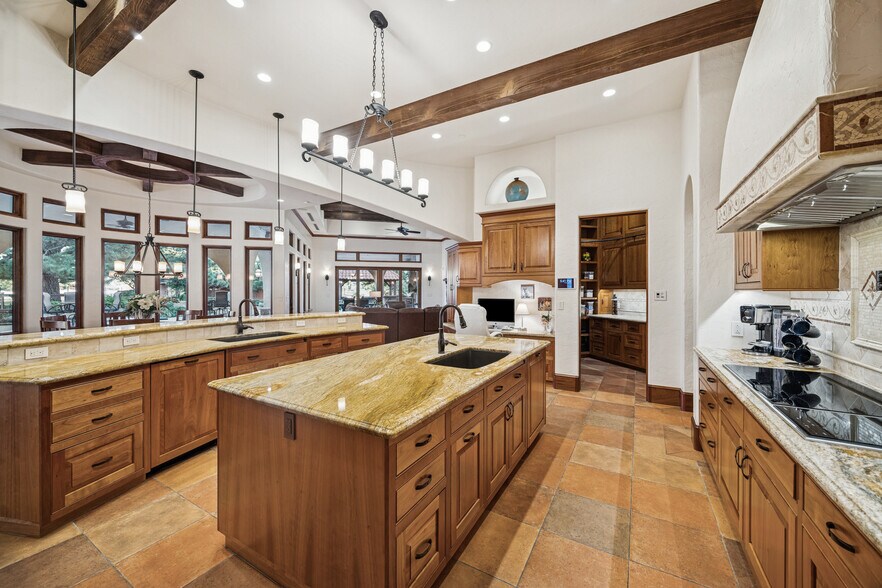 More Photos Of 21538 Mueschke Rd, Tomball Lodge Meeting Hall For Sale