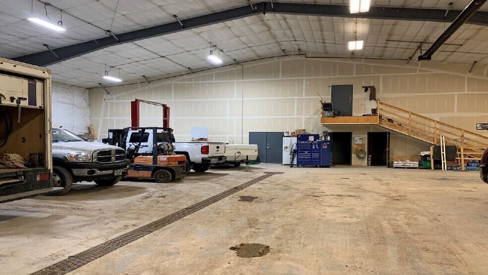 More Photos Of 104 Terrace Ln, Craig Service For Lease