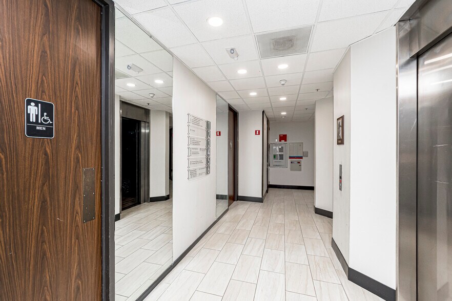 More Photos Of 3636 S Sherwood Forest Blvd, Baton Rouge Office For Lease