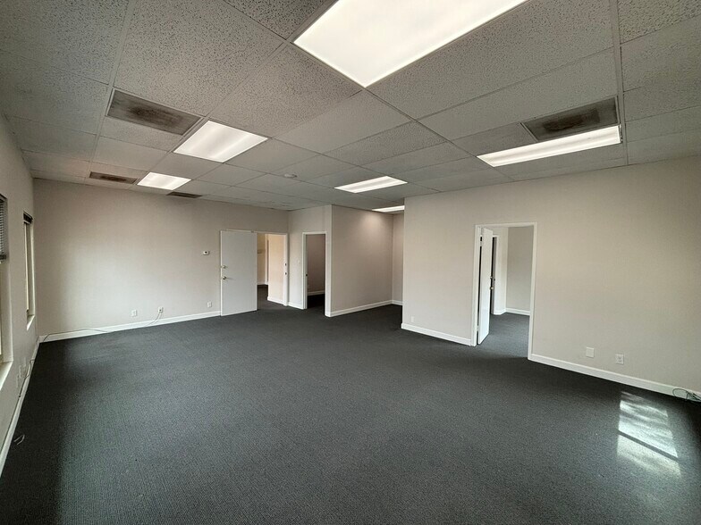 More Photos Of 1850 Warburton Ave, Santa Clara Loft Creative Space For Lease