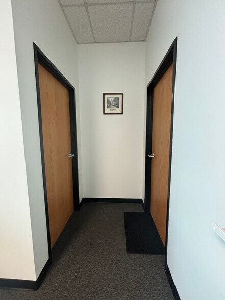 More Photos Of 11438 Knott St, Garden Grove Warehouse For Lease