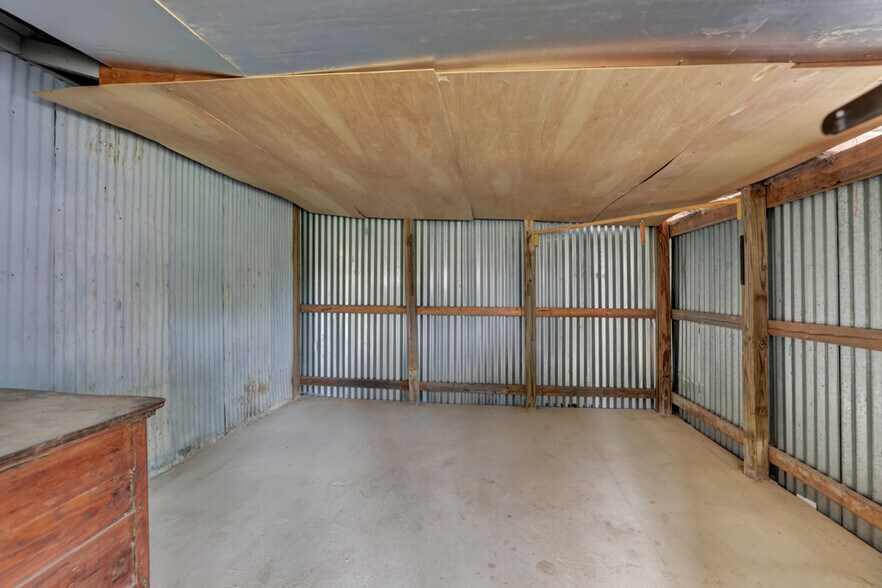 More Photos Of 1959 Gruene Rd, New Braunfels Office For Sale