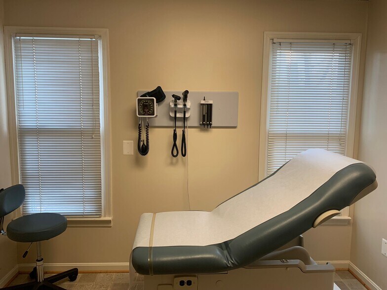 More Photos Of 14333 Laurel Bowie Rd, Laurel Medical For Sale