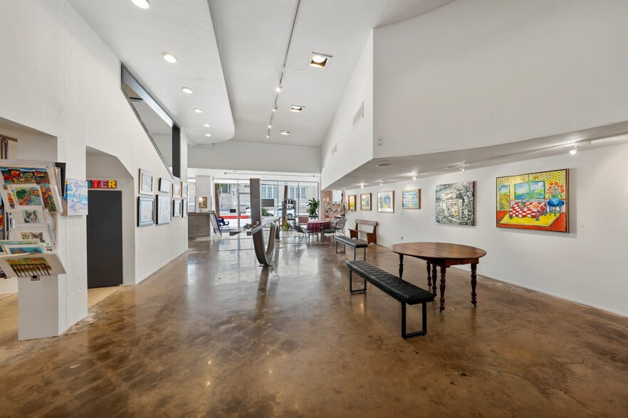 More Photos Of 515 22nd St, Galveston General Retail For Sale