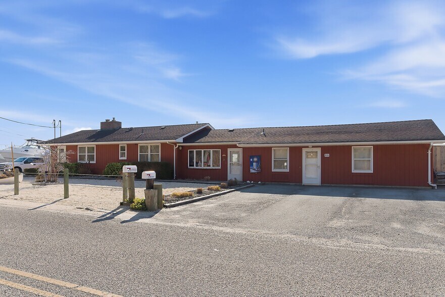 More Photos Of 100 Harbor Inn Rd, Bayville Shipyard For Sale