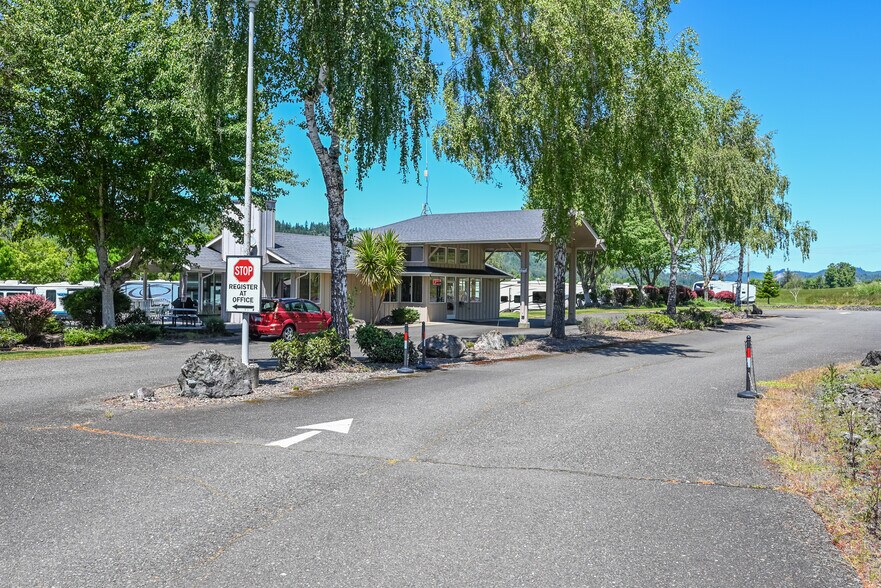 More Photos Of 1120 John Long Rd, Oakland Manufactured Housing Mobile Home Park For Sale