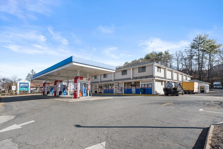 More Photos Of 134 N Broadway, Salem Service Station For Sale
