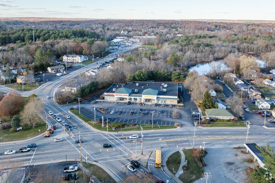 More Photos Of 719 Tiogue Ave, Coventry Freestanding For Lease
