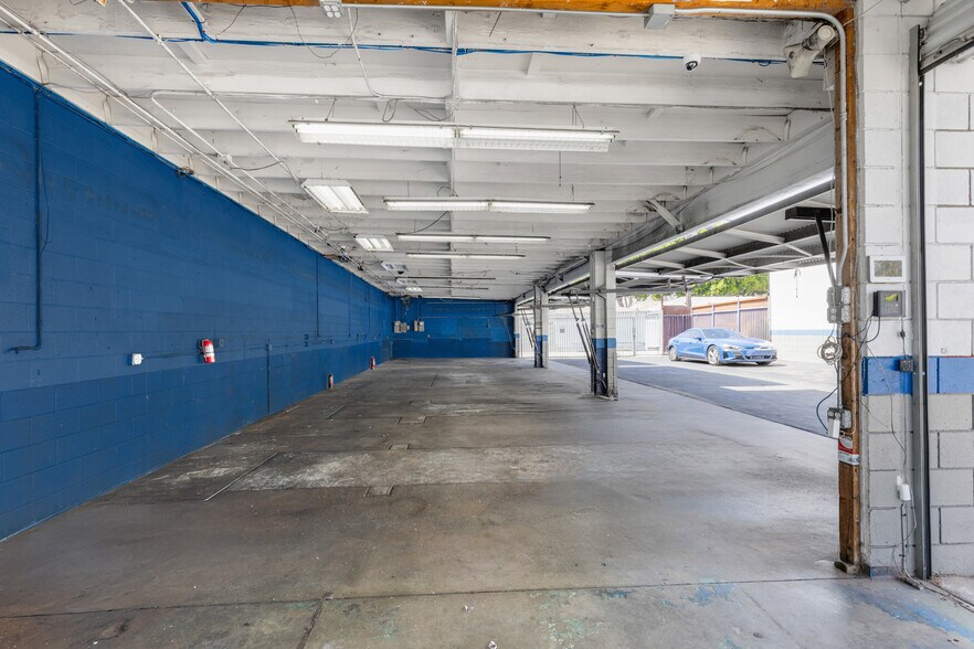 More Photos Of 4155 Sepulveda Blvd, Culver City Auto Repair For Lease