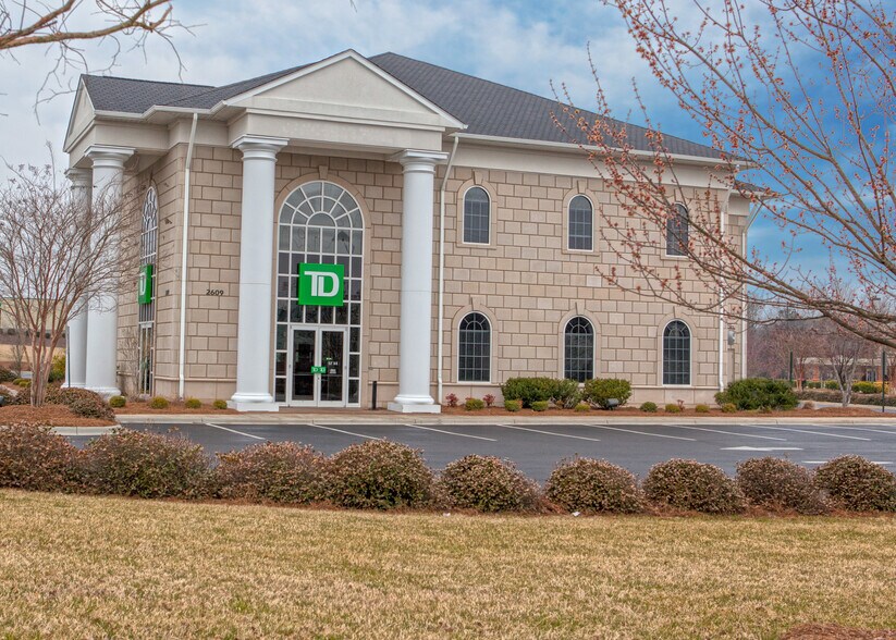 Primary Photo Of 2609 Mills Park Dr, Rock Hill Bank For Lease
