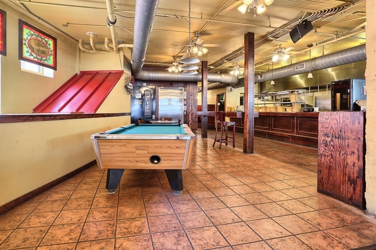 More Photos Of 321 N 2nd St, Harrisburg Restaurant For Lease
