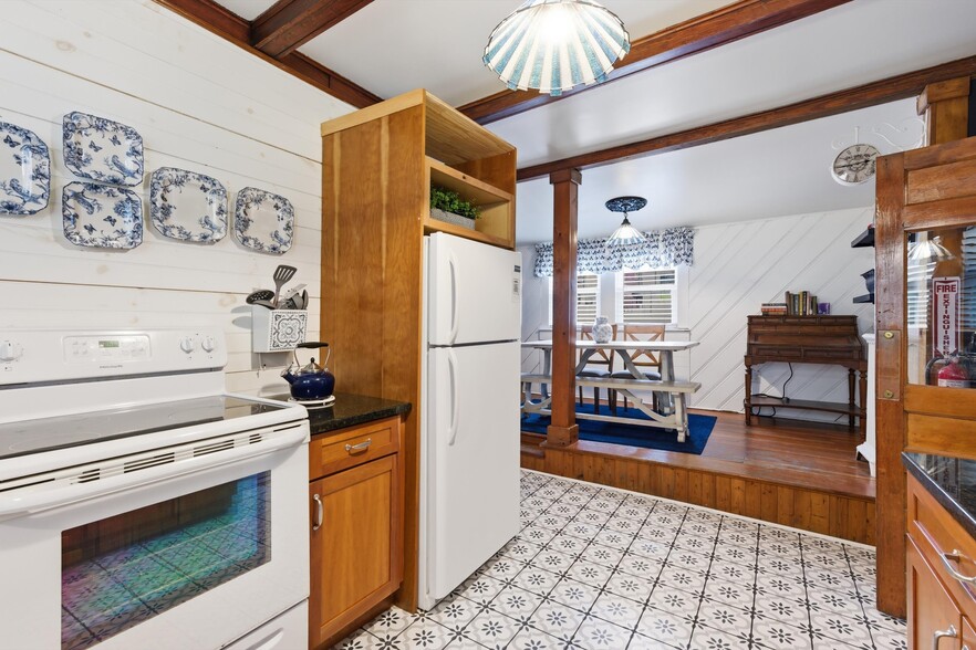 More Photos Of 56 Henry St, Saratoga Springs Multifamily For Sale